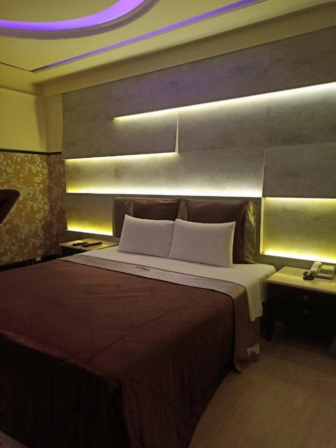טאיצ'ונג Xin Yuan Motel מראה חיצוני תמונה